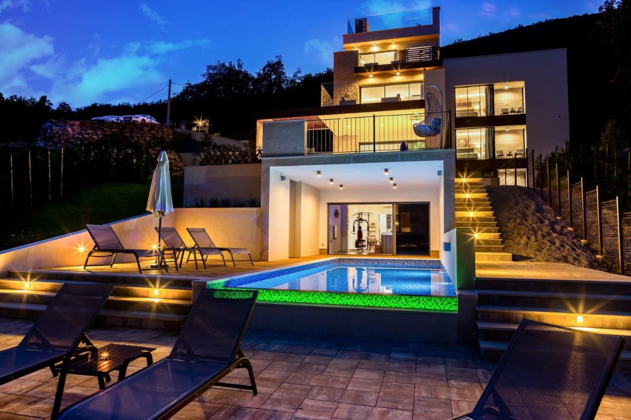 Villa Altavista - Seaview & Relax With Heated Pool & Minigolf 奥帕提亚 外观 照片